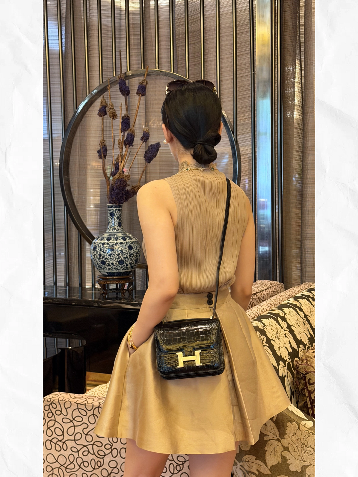 19cm multi-color crocodile-embossed flight attendant bag, can be worn crossbody or on one shoulder
