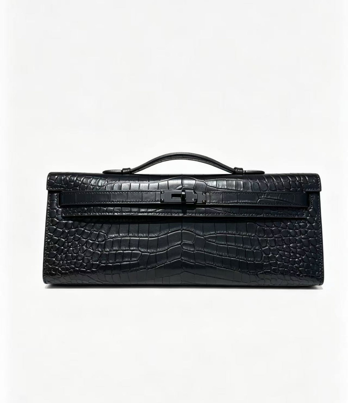 31cm crocodile-embossed handbag, made of cowhide leather, with all-steel hardware.