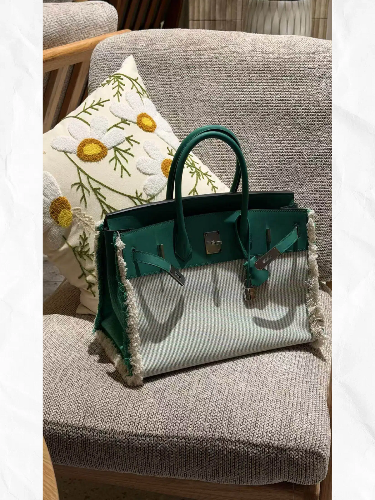 35cm Swift Canvas Tassel Tote Bag in Five Colors