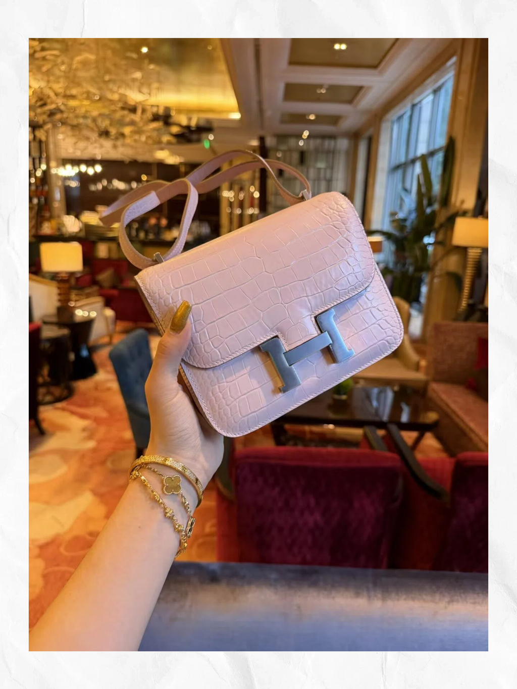19cm multi-color crocodile-embossed flight attendant bag, can be worn crossbody or on one shoulder