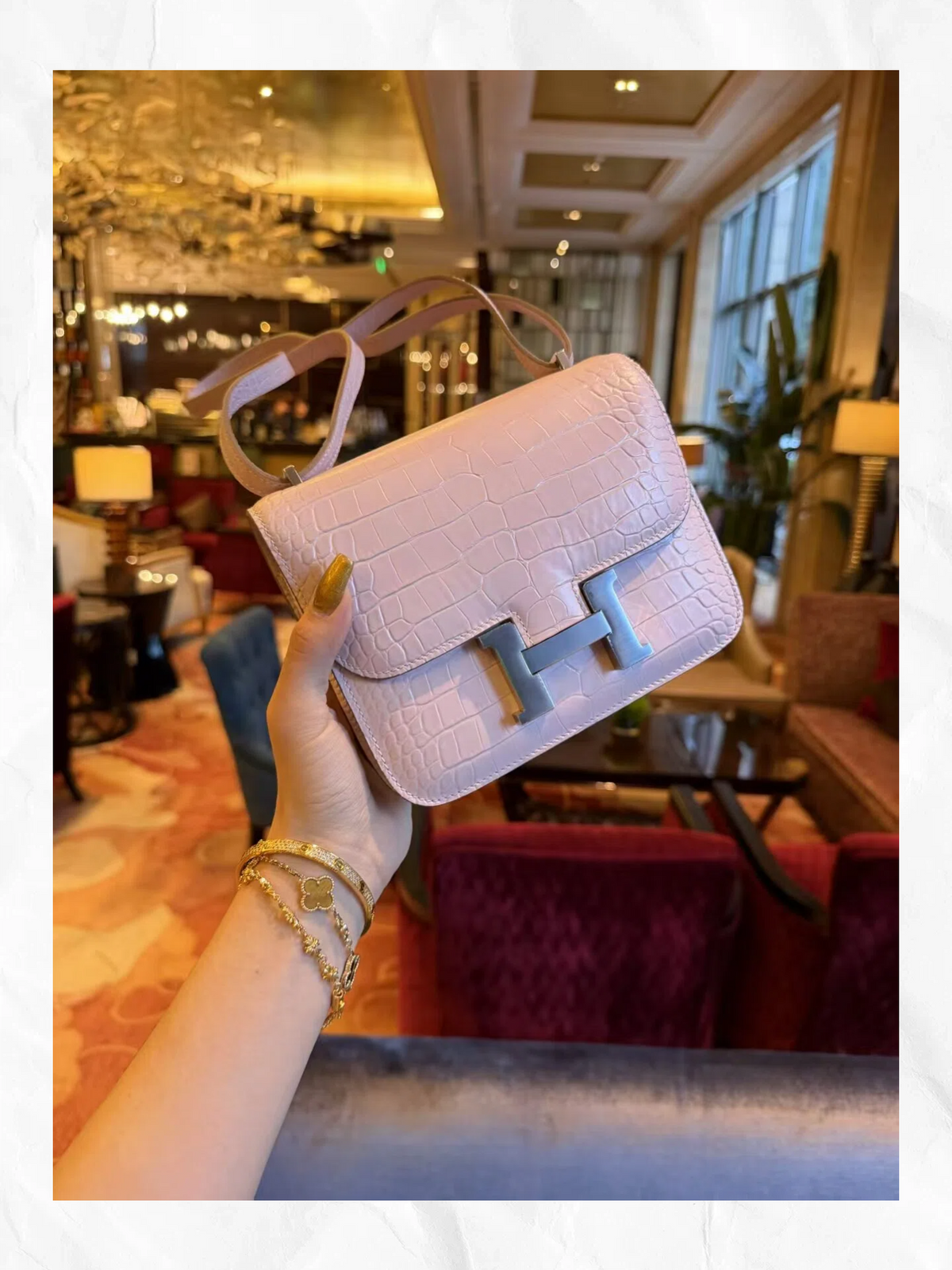 19cm multi-color crocodile-embossed flight attendant bag, can be worn crossbody or on one shoulder